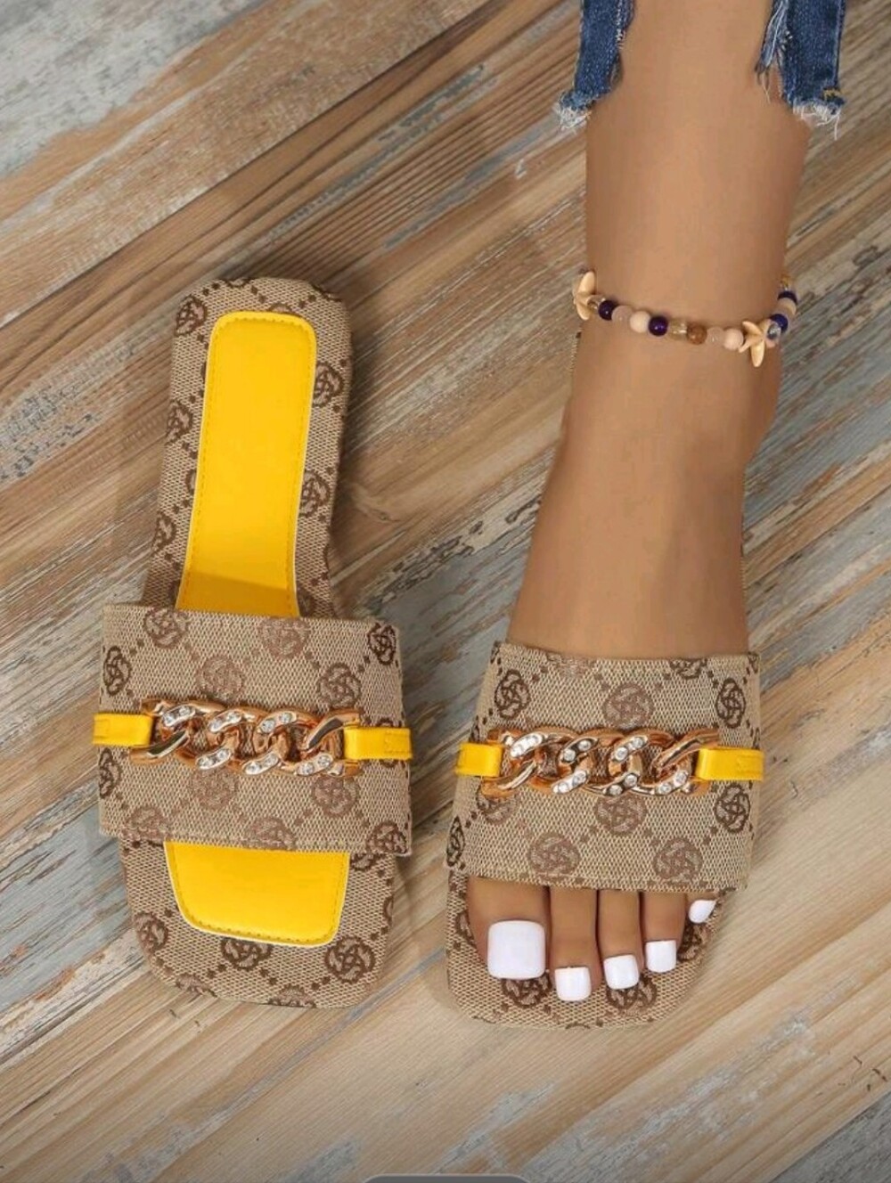 Canvas Logo Chain Slide Sandal, 10 (CN 43), Tan & Yellow